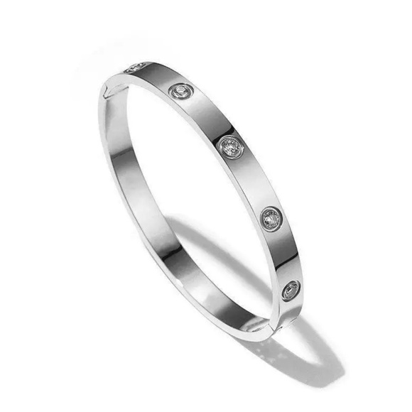 DESIGNER-INSPIRED LOVE BRACELET - Picture 9 of 9